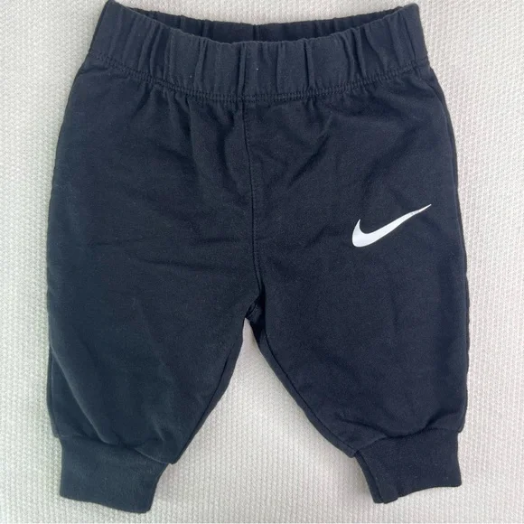 Baby Girl Lot 3M-12M 💖 Outfits Pajamas Summer Shorts Nike Floral Infant - Picture 11 of 13